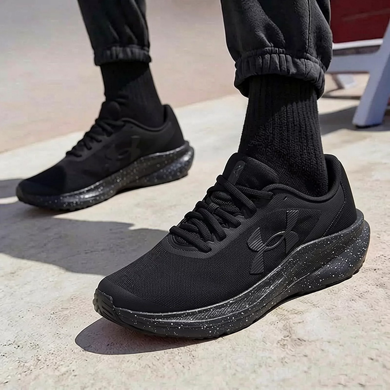 Men Shoes Under Armour - حذاء الجري الرجالي من أندر آرمور