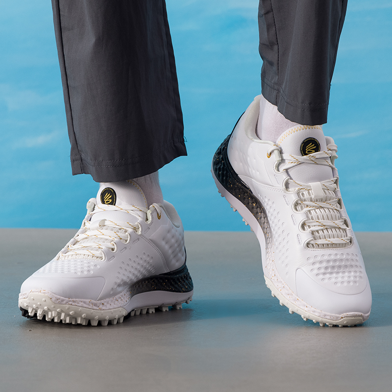 أحذية الجولف الرياضية للرجال م - مراجعة Men Shoes Under Armour وسعره