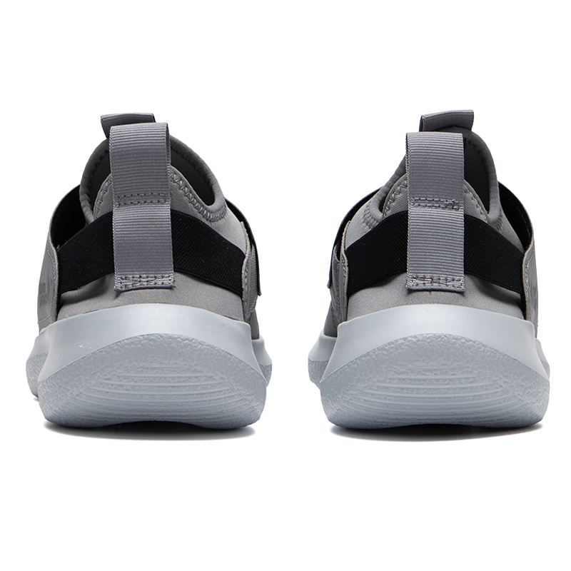 أحذية رجالية من Under Armour،  - مراجعة Men Shoes Under Armour وسعره