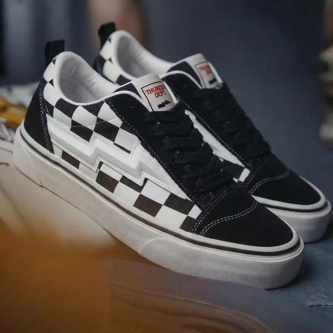 أحذية شبكية مريحة وعصرية لخريف - مراجعة Men Shoes 2026 وسعره