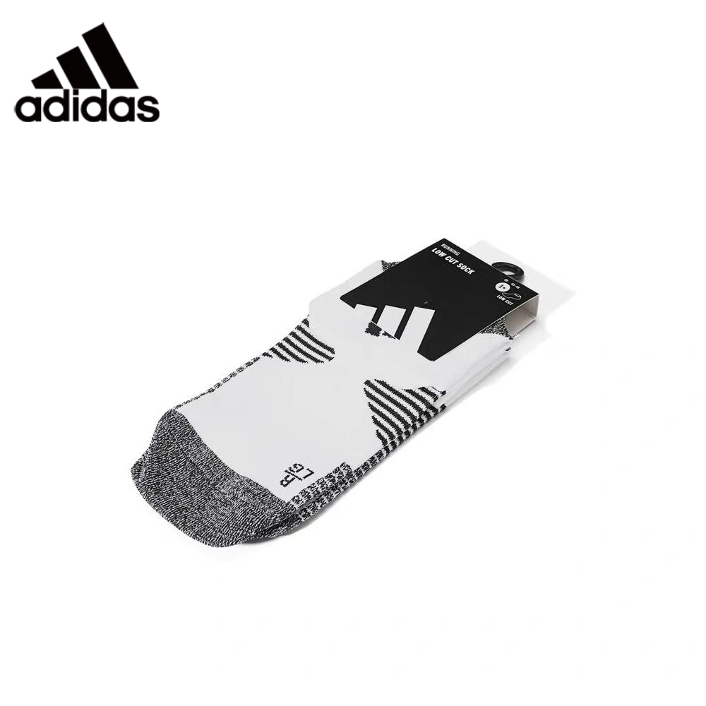 زوج واحد من جوارب أديداس المبط - مراجعة Men Shoes Running Adidas وسعره
