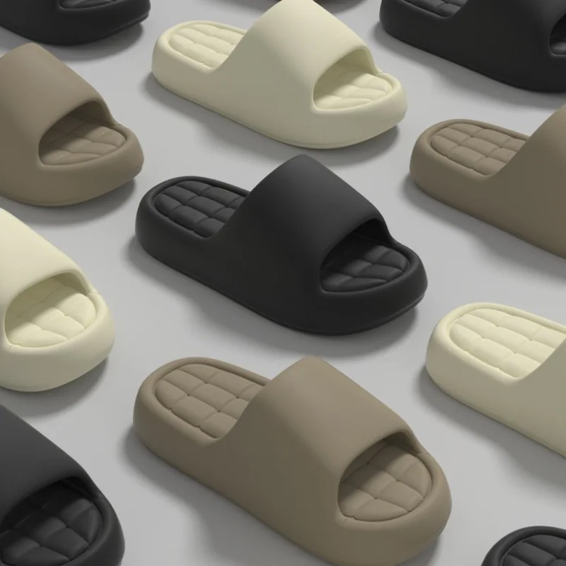شبشب كلاود نسائي بنقشة كاروهات - مراجعة Men Shoes 2026 وسعره